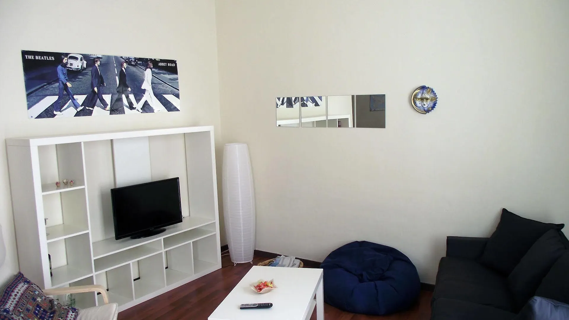 Castelnuovo Rooms #Politeama Палермо 0*,