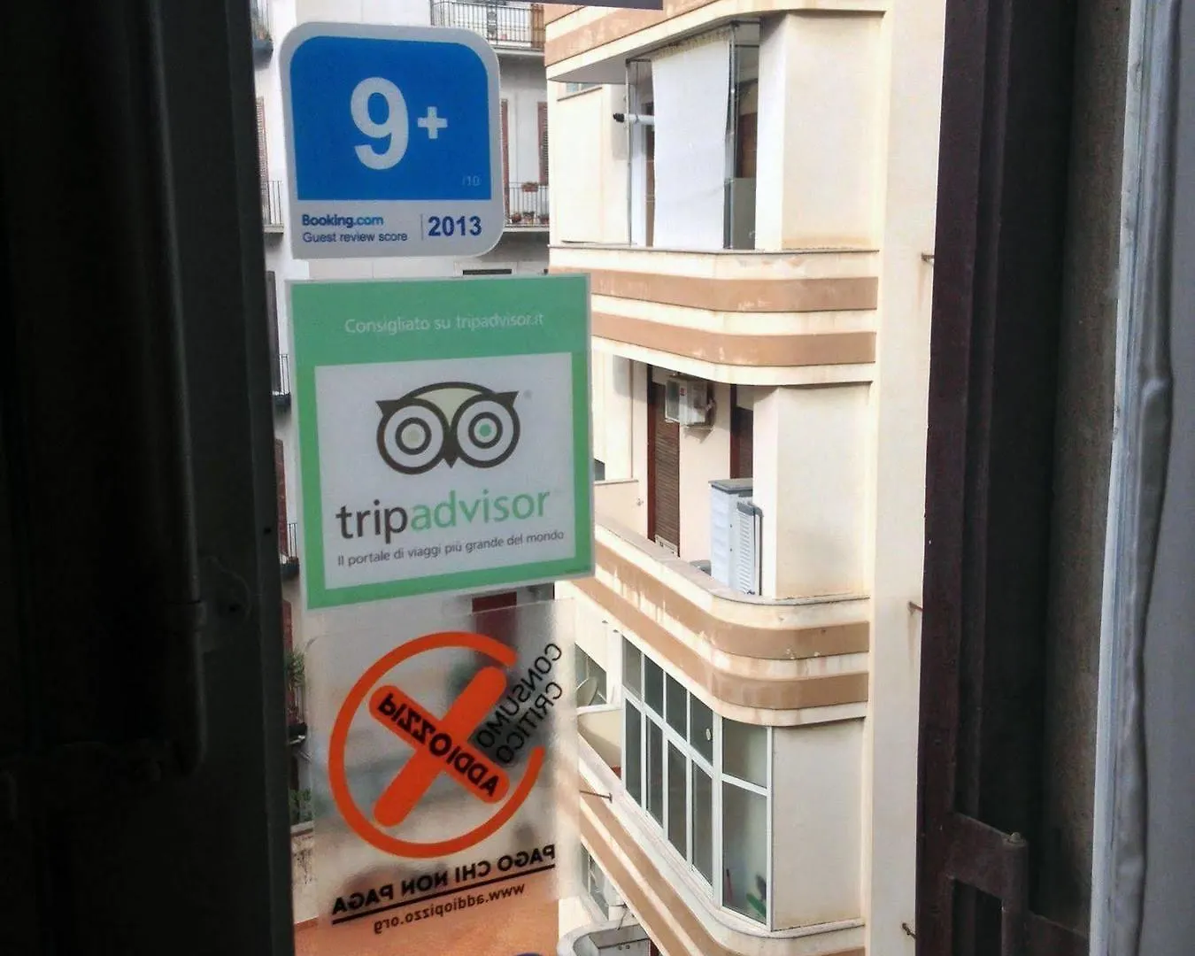 Castelnuovo Rooms #Politeama Палермо